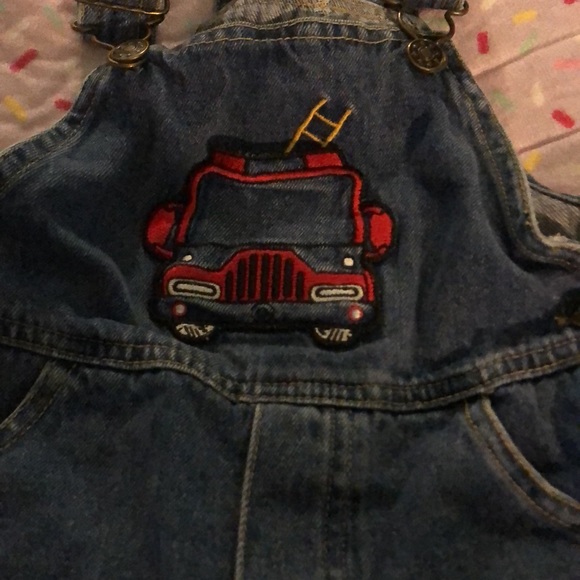 Set of 24 months, onesie and short overalls - Picture 8 of 11